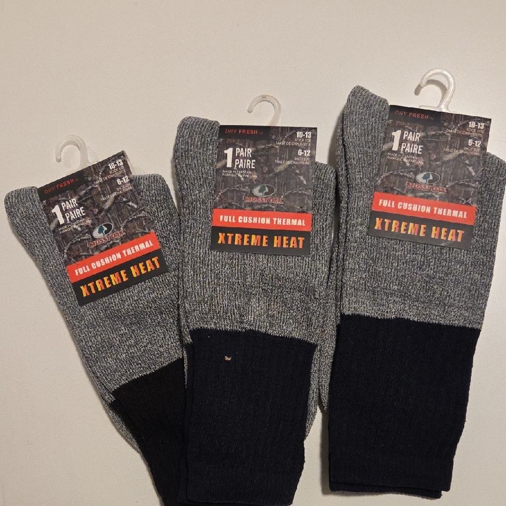 MossyOak Xtreme Heat Full Cushion Thermal Socks - Gray and Black Sz 10-13